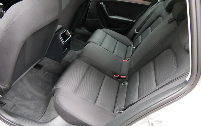 Audi A4 cena 43999 przebieg: 235000, rok produkcji 2013 z Orzesze małe 631